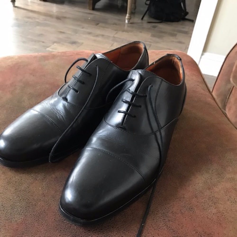 Men's dress shoe